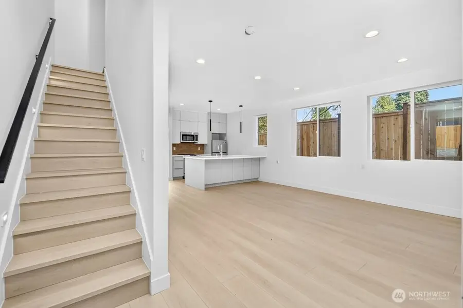 1220 NE 100th Street, Seattle, WA 98125 - #3