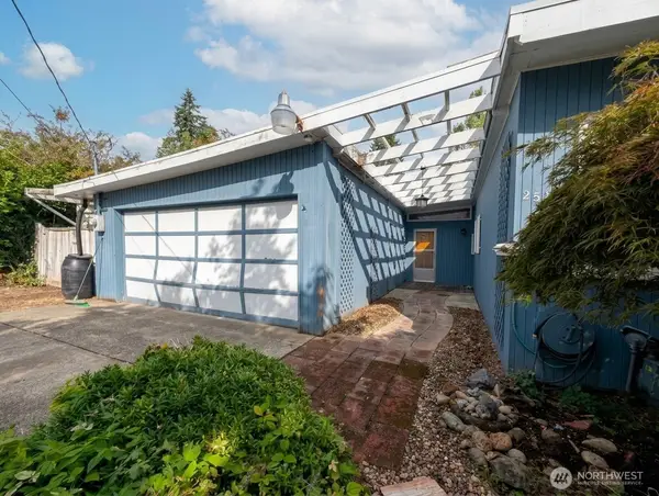 25708 SE 135th Pl Se Place Se, Kent, WA 98042