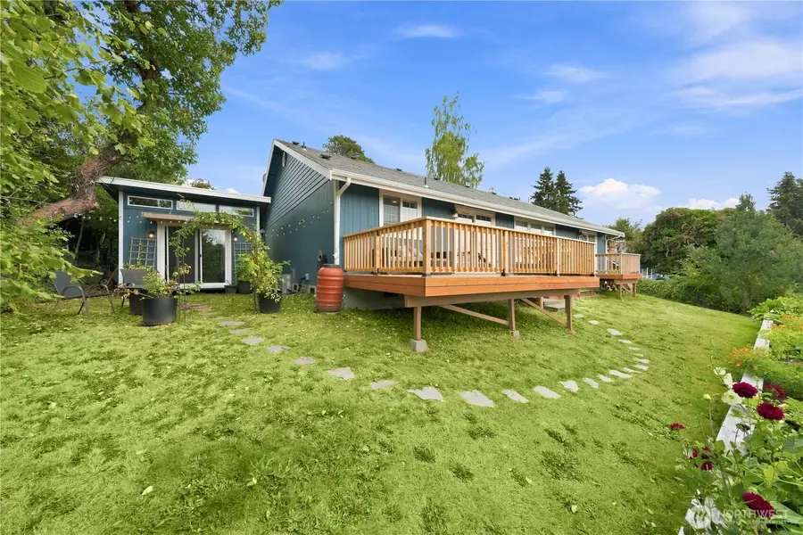 10217 21st Avenue Sw, Seattle, WA 98146 - #3