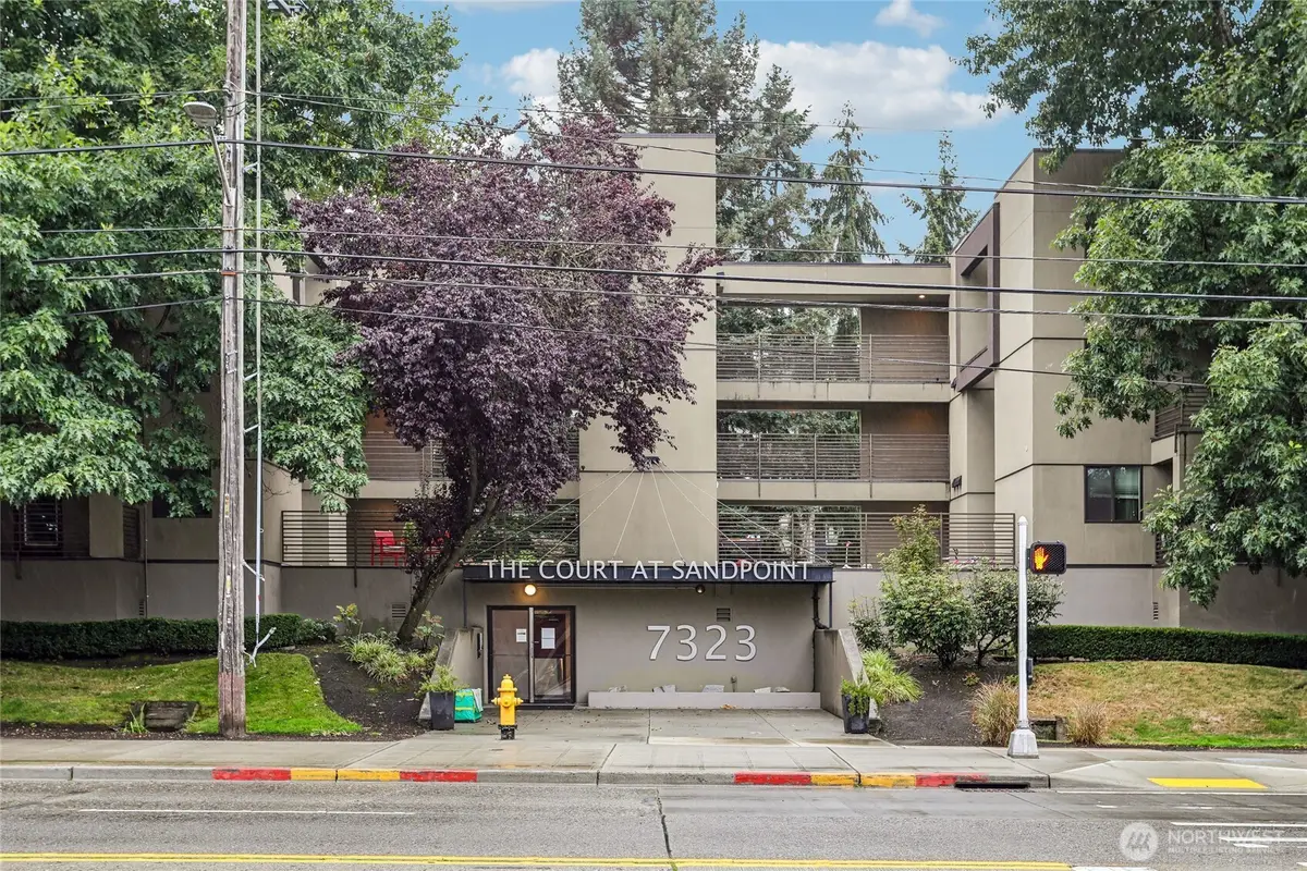 7323 Sand Point Way Ne #106, Seattle, WA 98115 - #1