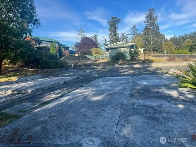 1586 Douglas Street #20, Oak Harbor, WA 98277 - #2