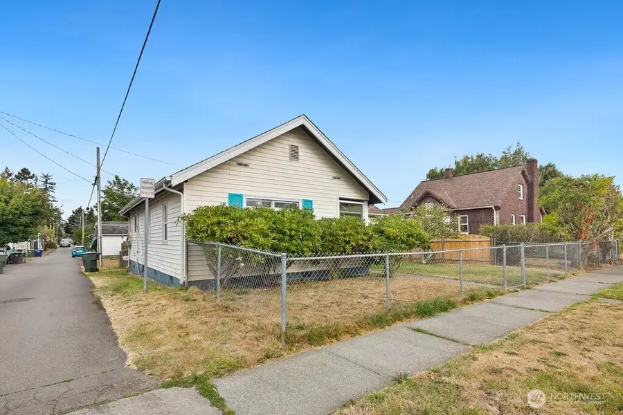 1911 17th Street, Everett, WA 98201 - #3