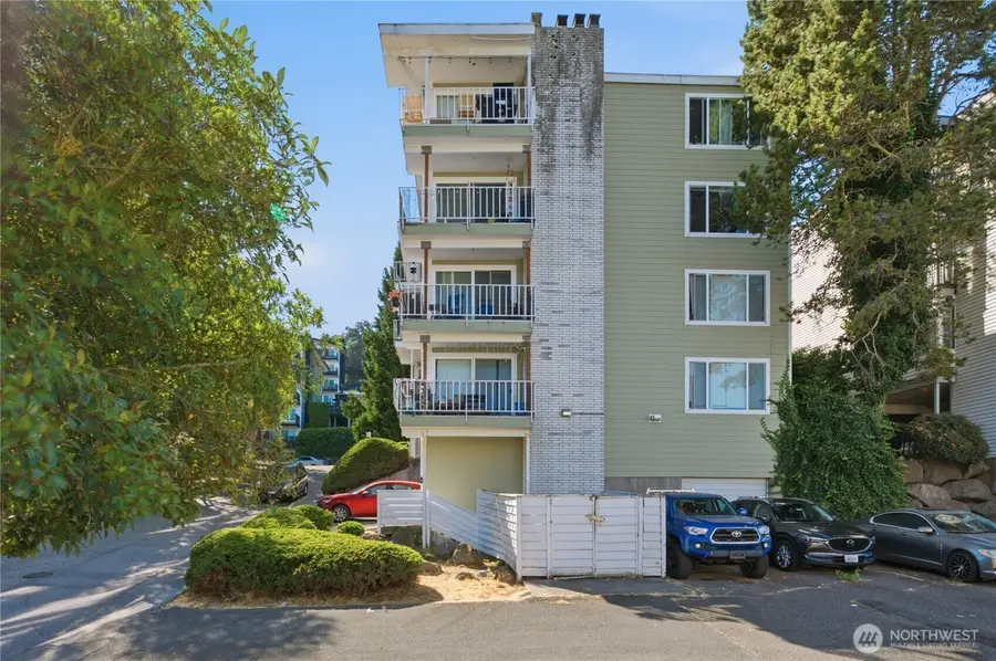 3600 25th Avenue W, Seattle, WA 98199 - #3