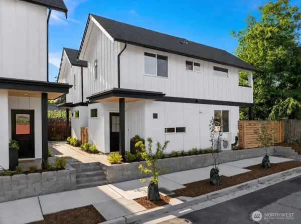 9008 5th Avenue S, Seattle, WA 98108