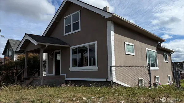 2005 Rockefeller, Everett, WA 98201