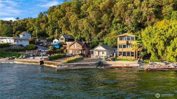 11441 Arroyo Beach Place Sw, Seattle, WA 98146