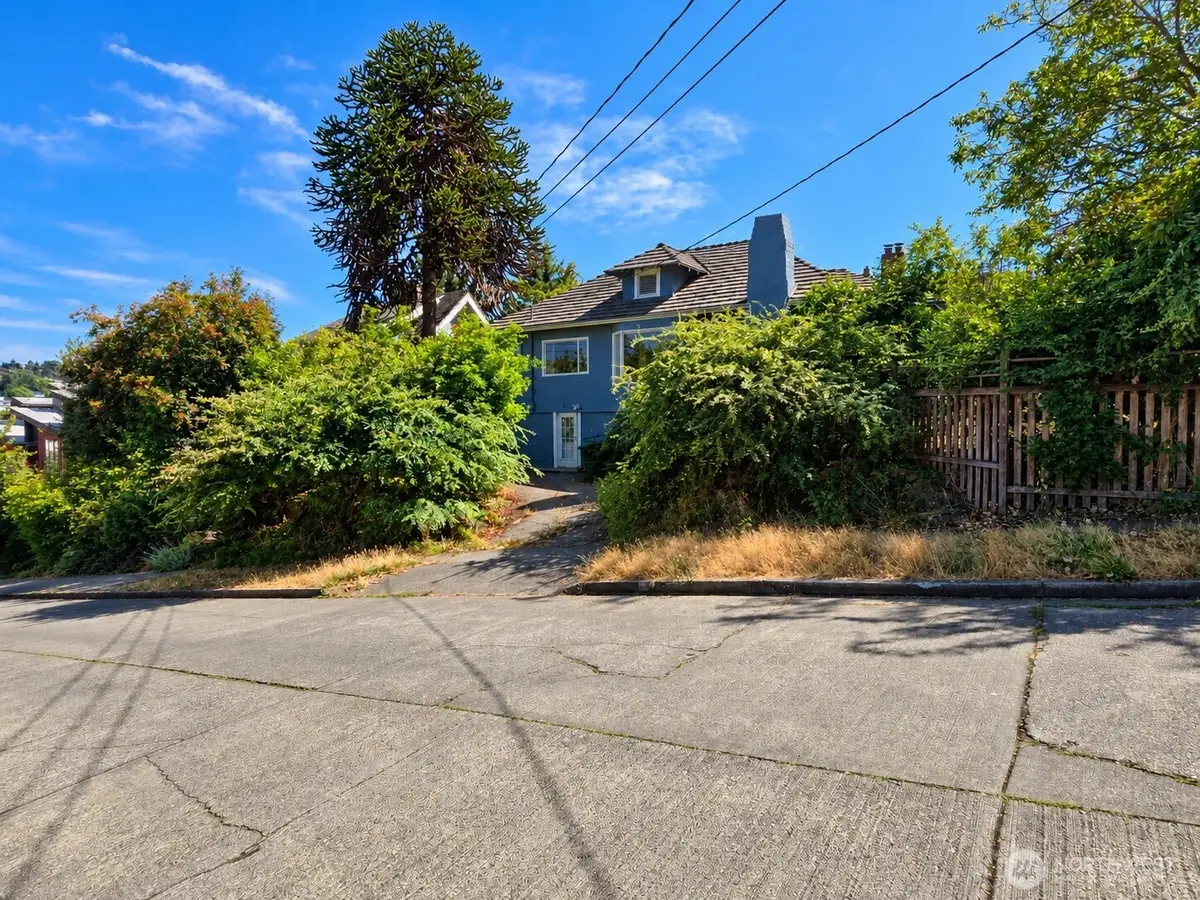 3456 23rd Avenue W, Seattle, WA 98199 - #1