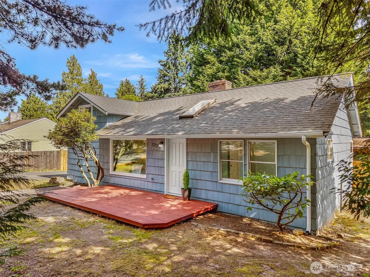 17024 8th Avenue Ne, Shoreline, WA 98155 - #1