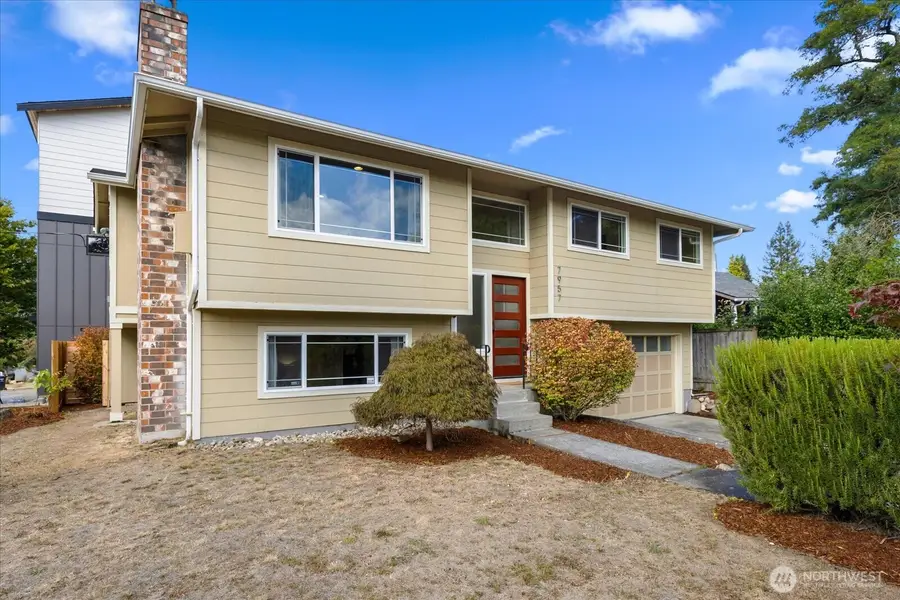 7957 30th Avenue Sw, Seattle, WA 98126 - #2