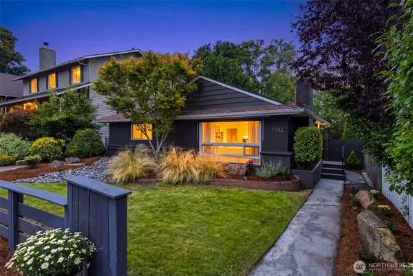 7742 30th Avenue Sw, Seattle, WA 98126