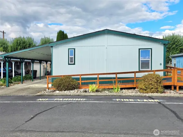 8 Heritage Boulevard, Longview, WA 98632