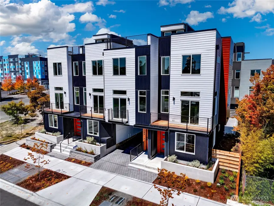 4302 S Holden Street, Seattle, WA 98118 - #2