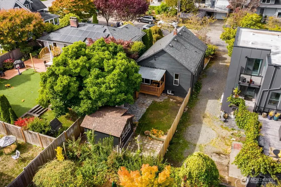 4430 29th Avenue W, Seattle, WA 98199 - #2