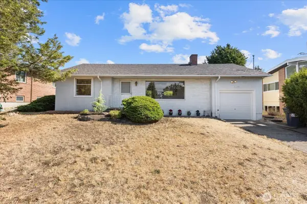 12286 Shorewood Drive Sw, Seattle, WA 98146