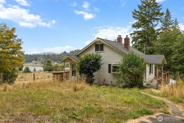 4125 Tracyton Beach Road Nw, Bremerton, WA 98310