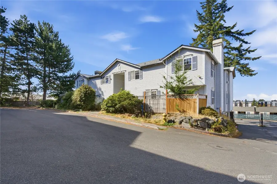 1160 Monroe Avenue Ne #A2, Renton, WA 98056 - #2