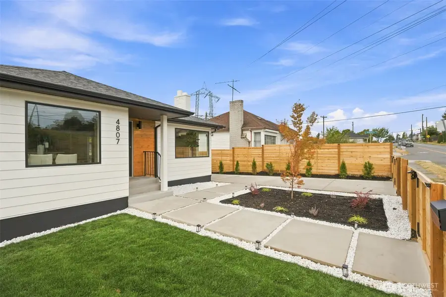 4807 15th Avenue S, Seattle, WA 98108 - #3