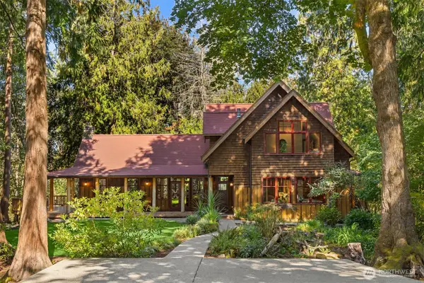 9000 Kono Road Ne, Bainbridge Island, WA 98110