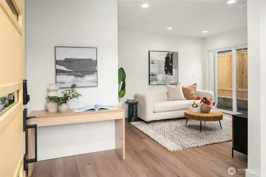 116 29th Avenue E, Seattle, WA 98112 - #3