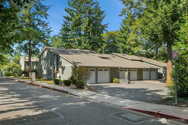 15406 NE 15th Place #D24, Bellevue, WA 98007