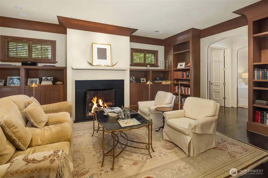1065 Summit Avenue E, Seattle, WA 98102 - #3