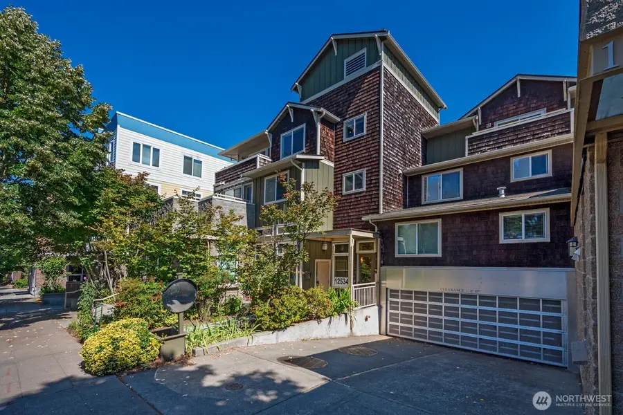 12534 15th Avenue Ne #36, Seattle, WA 98125 - #2