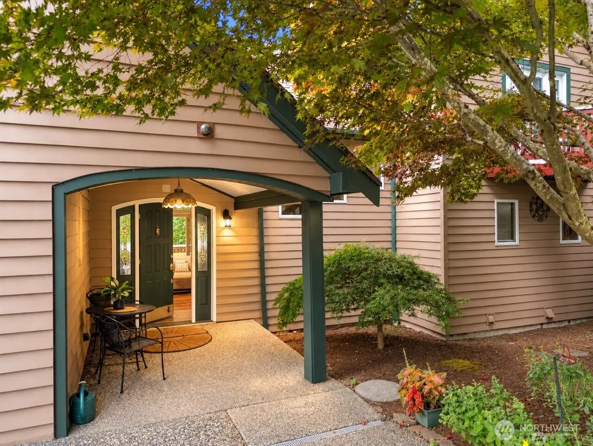 8025 45th Avenue Ne, Seattle, WA 98115 - #1