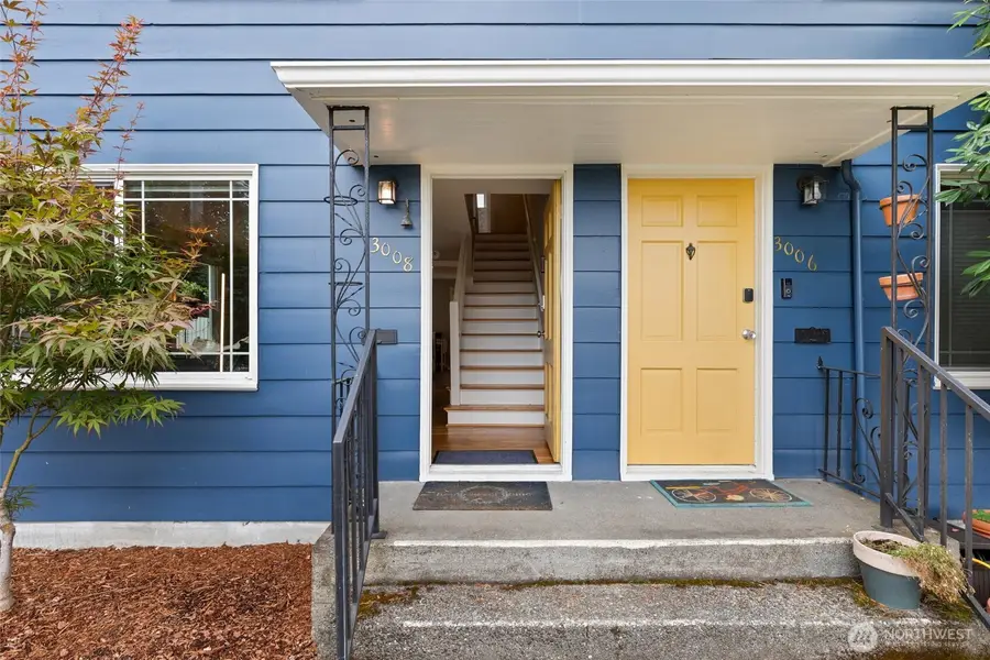 3008 31st Avenue W, Seattle, WA 98199 - #2