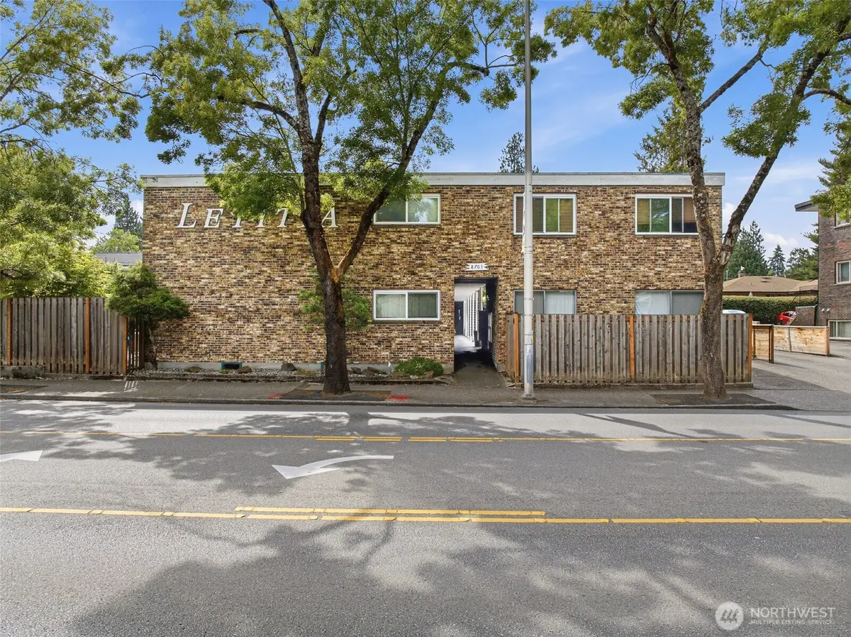 8701 35th Avenue Ne #Apt 4, Seattle, WA 98115 - #1