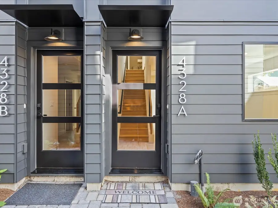 4328 Woodlawn Avenue N #A, Seattle, WA 98103 - #2