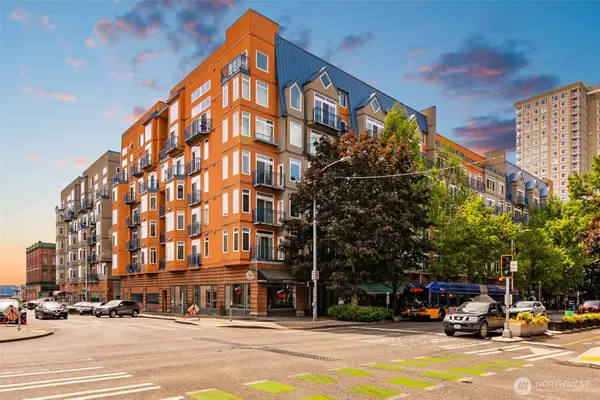 2415 2nd Avenue #427, Seattle, WA 98121