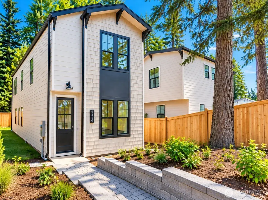 9210 116th Avenue Ne, Kirkland, WA 98033 - #3