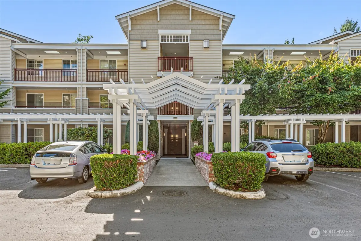 1805 134th Avenue Se #10, Bellevue, WA 98005 - #1