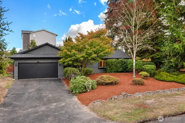 732 NE Roswell Drive, Bremerton, WA 98310