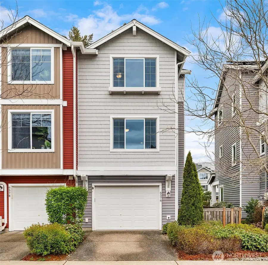 6576 High Point Drive Sw, Seattle, WA 98126 - #2