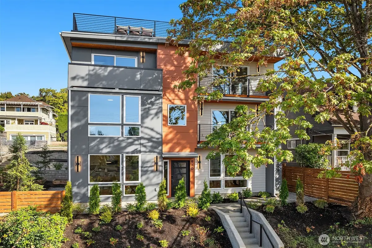 910 29th Avenue, Seattle, WA 98122 - #1