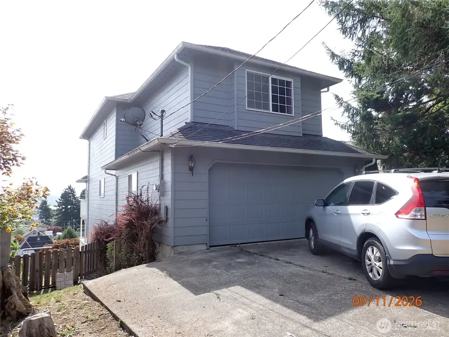 1821 W 8th Street, Aberdeen, WA 98520 - #3