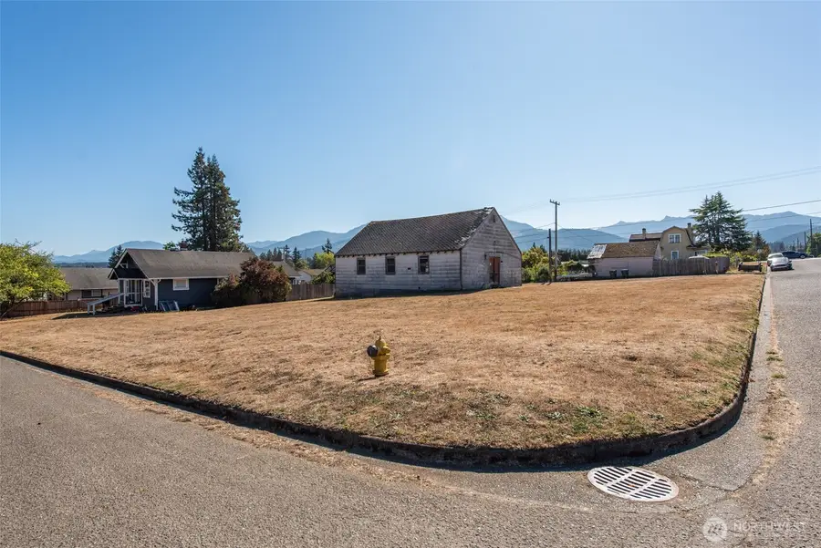 707 S B Street #9 and 10, Port Angeles, WA 98363 - #3