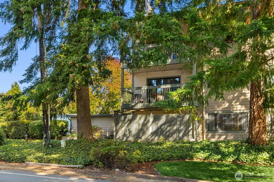 350 Grow Avenue Nw #A1, Bainbridge Island, WA 98110 - #2