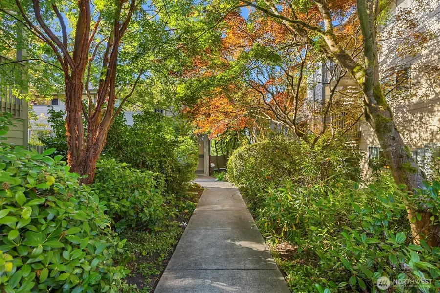 350 Grow Avenue Nw #A1, Bainbridge Island, WA 98110 - #3