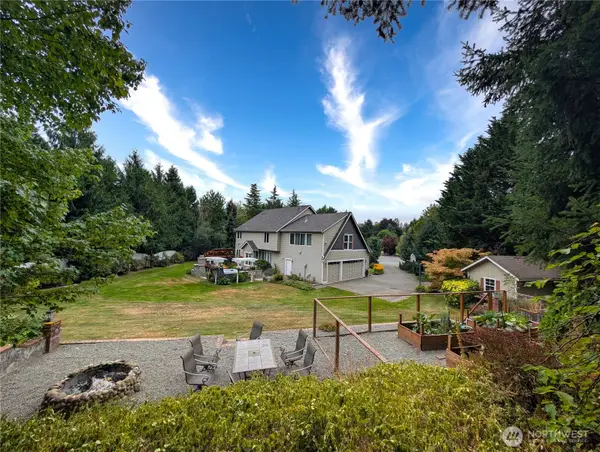 21611 22nd Street E, Lake Tapps, WA 98391