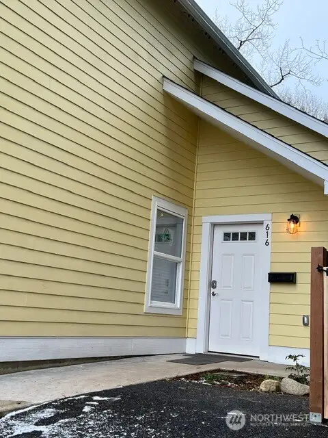 618 E Myrtle Street, Bellingham, WA 98225 - #3