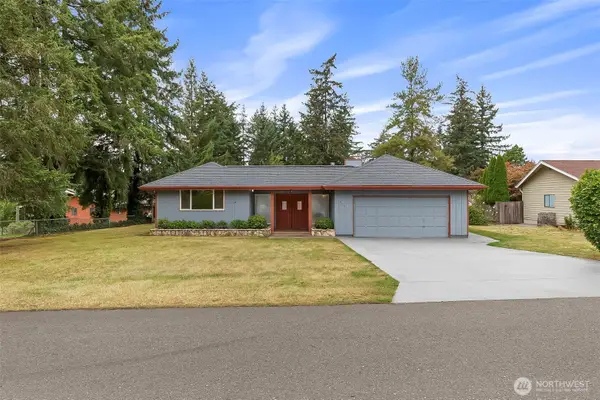 9271 Kristine Drive Nw, Bremerton, WA 98311