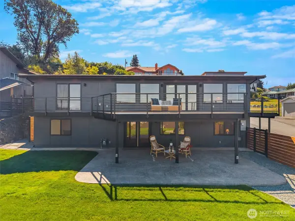 619 38th Street, Anacortes, WA 98221