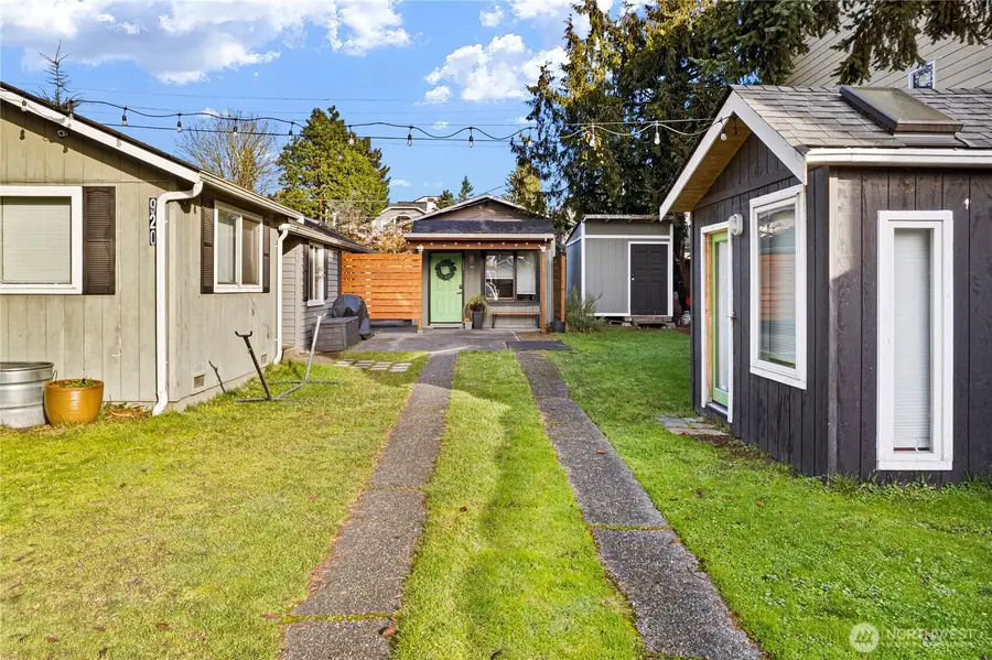 920 N 101st St, Seattle, WA 98133 - #3