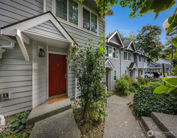 13150 102nd Lane Ne #4, Kirkland, WA 98034