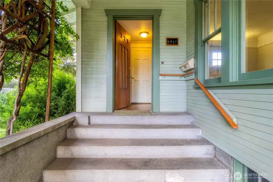 1235 Isaacs Avenue, Walla Walla, WA 99362 - #2