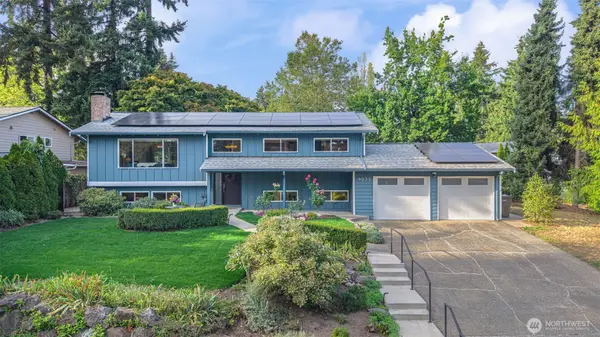 9032 NE 132nd Place, Kirkland, WA 98034