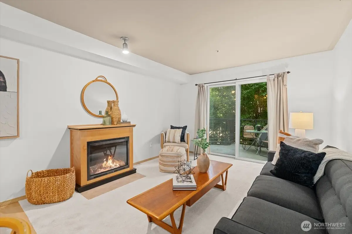 9057 Greenwood Avenue N #306, Seattle, WA 98103 - #1