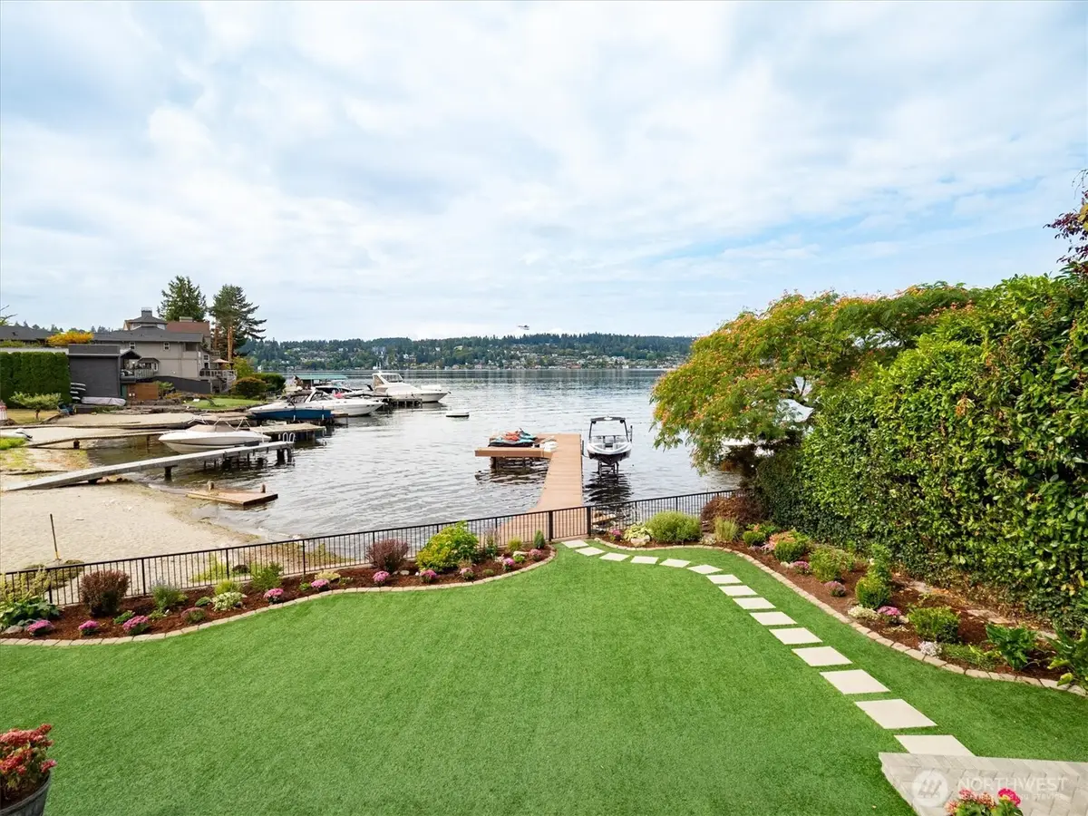 5912 NE Arrowhead Drive, Kenmore, WA 98028 - #1
